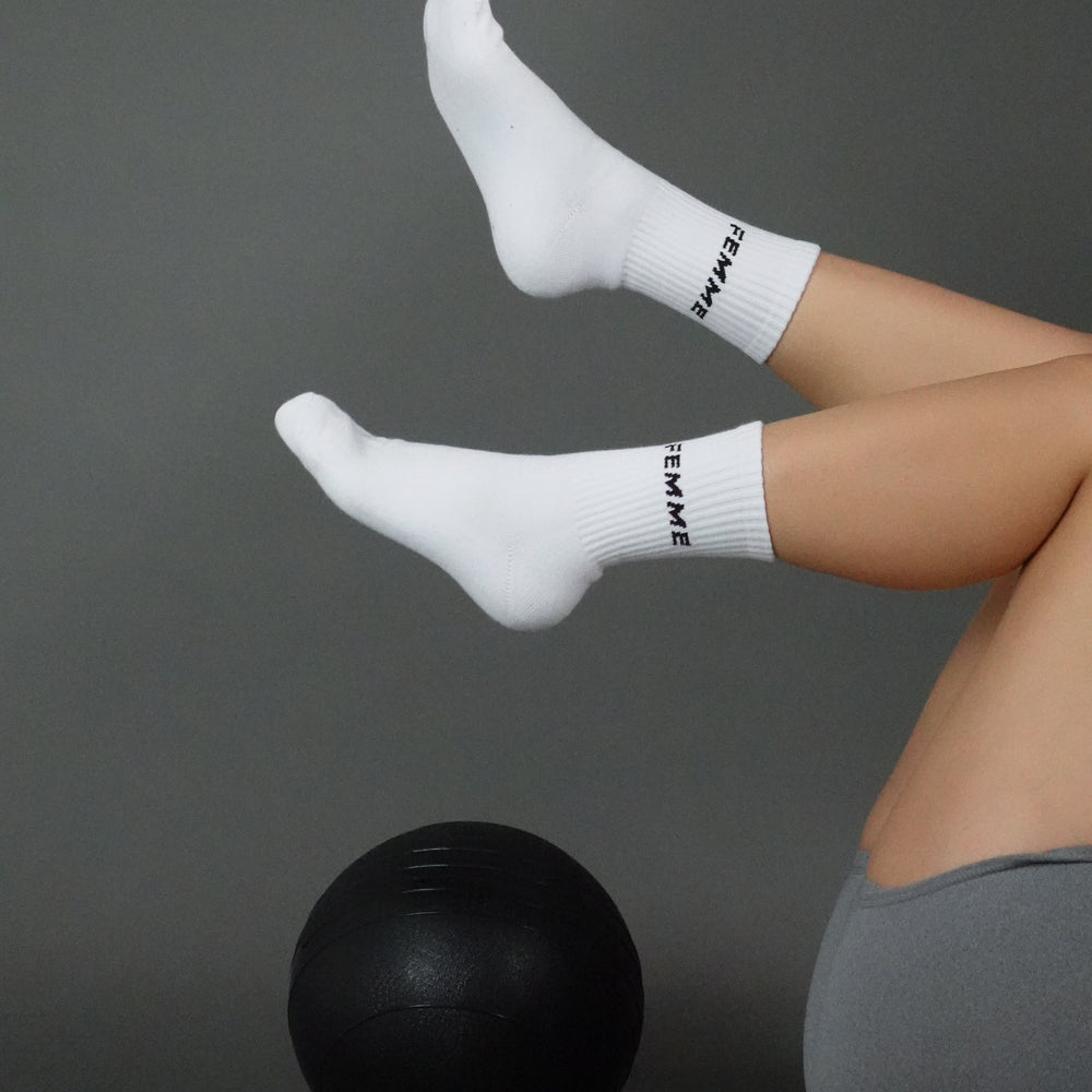 FEMME FIT SOCKS - WHITE