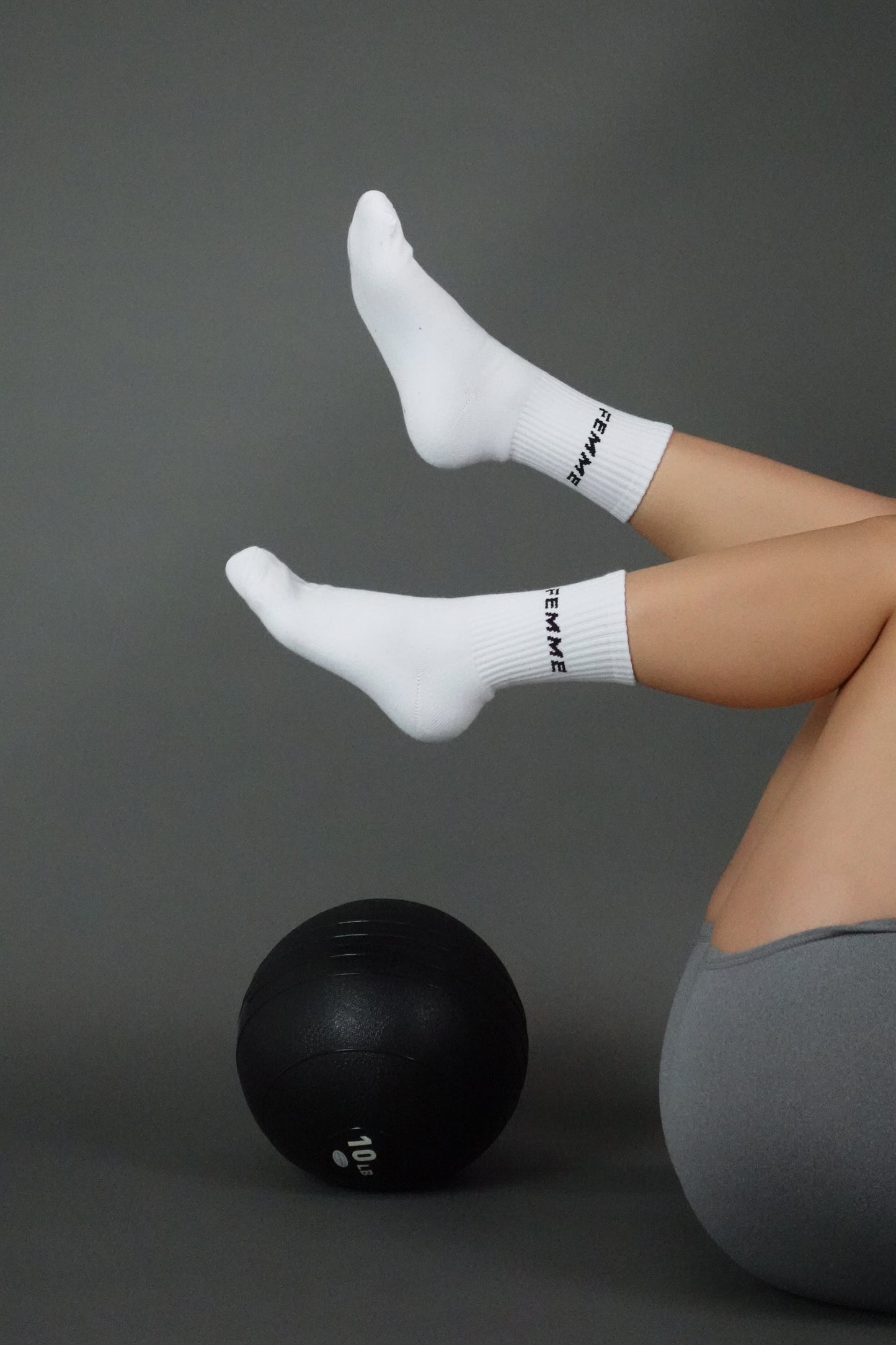 FEMME FIT SOCKS - WHITE